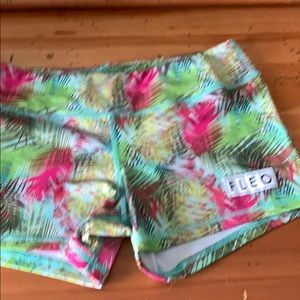 EUC FLEO barbella box red leaf